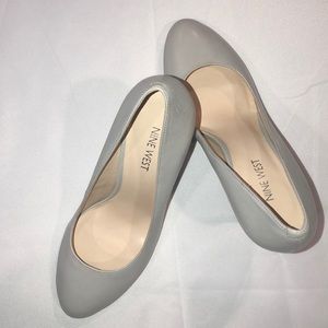 NWOT Nine West Pumps